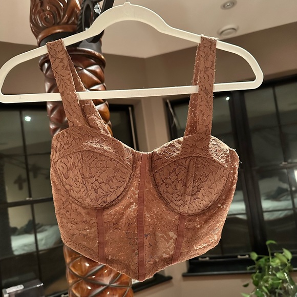 Lace Bustier Cami Top - Picture 2 of 8